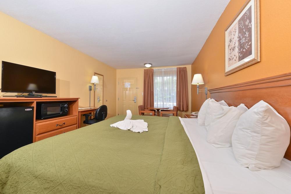 קרטרסוויל Quality Inn & Suites מראה חיצוני תמונה