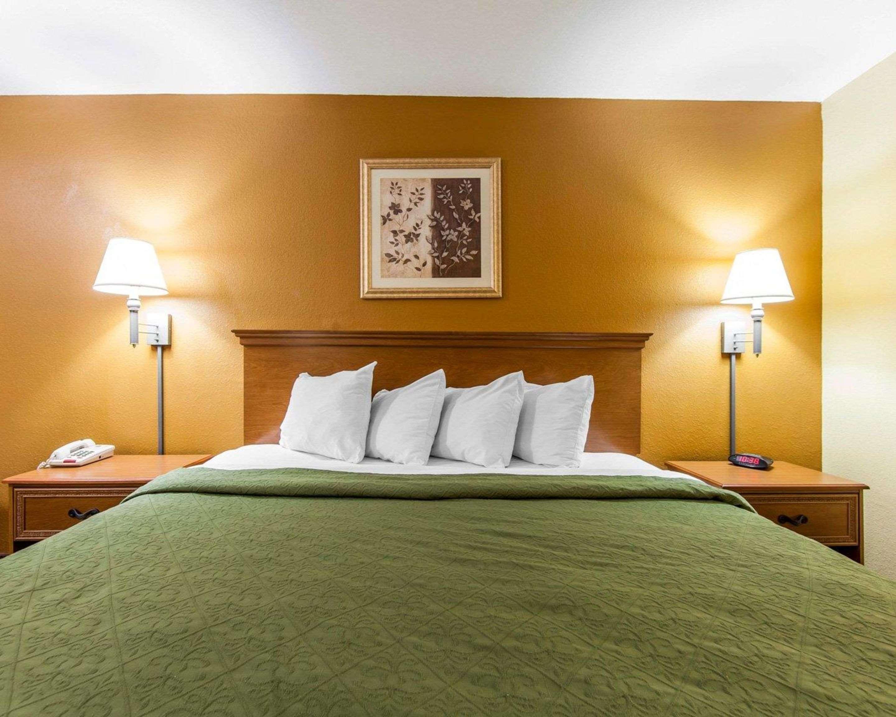 קרטרסוויל Quality Inn & Suites מראה חיצוני תמונה