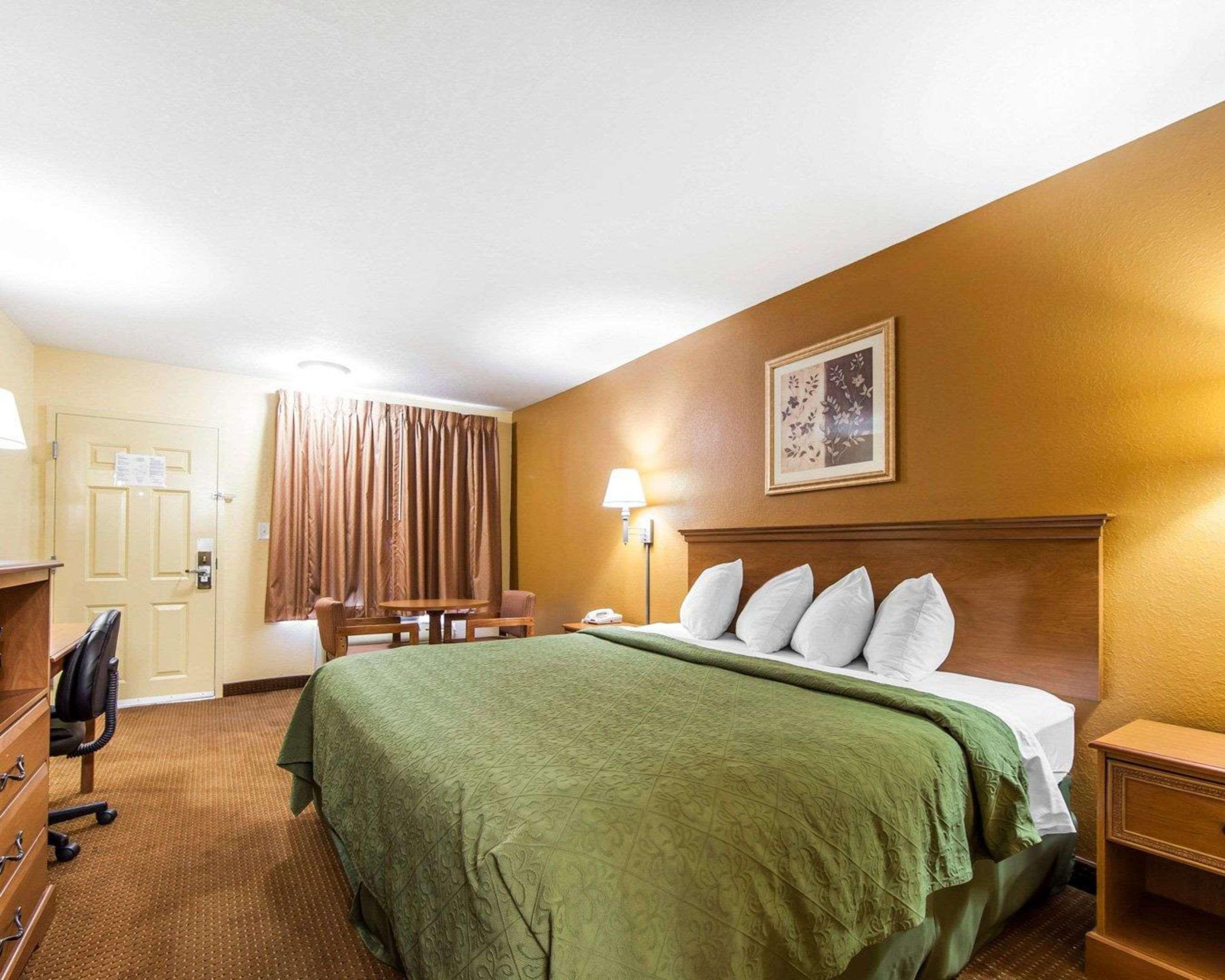 קרטרסוויל Quality Inn & Suites מראה חיצוני תמונה