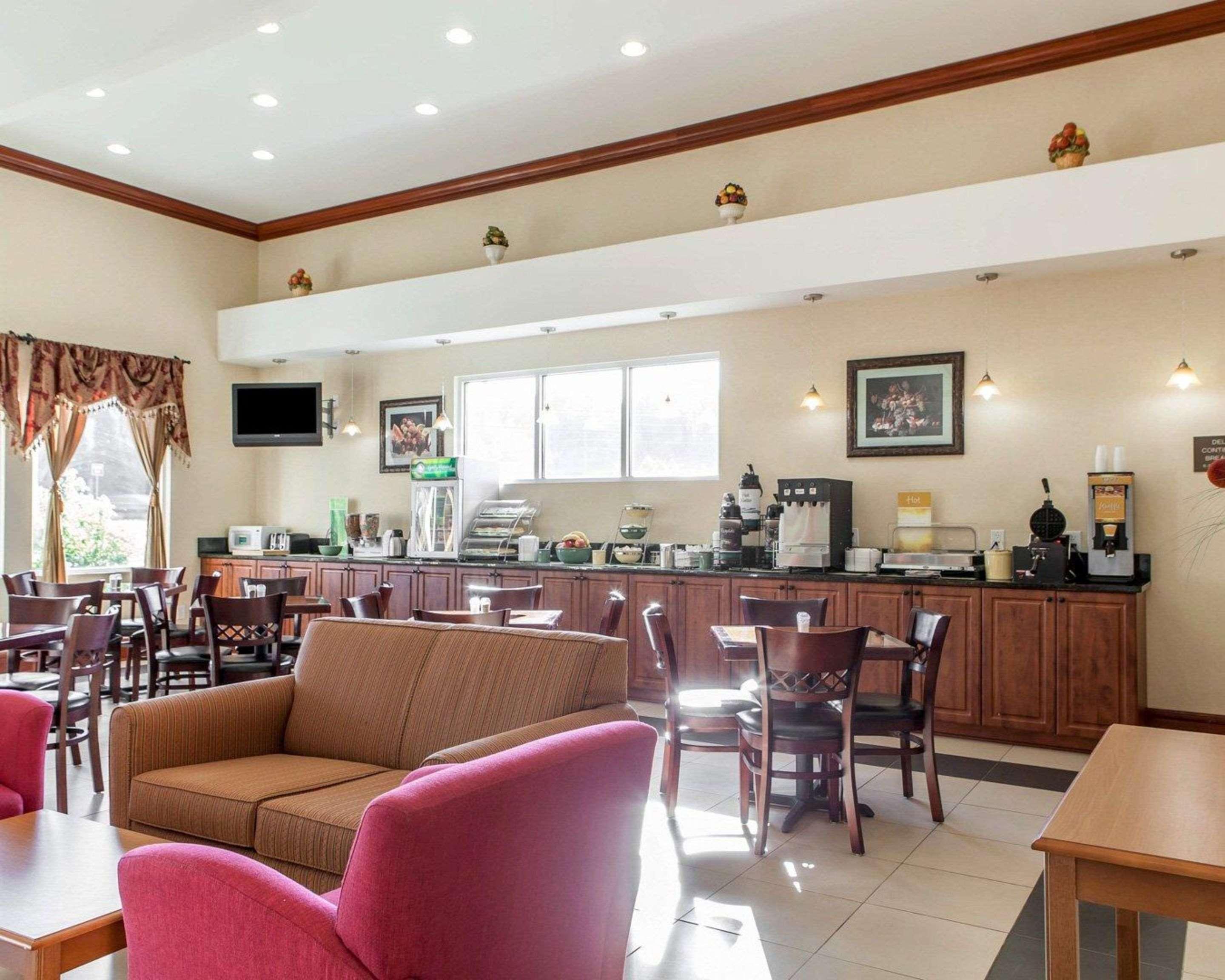 קרטרסוויל Quality Inn & Suites מראה חיצוני תמונה