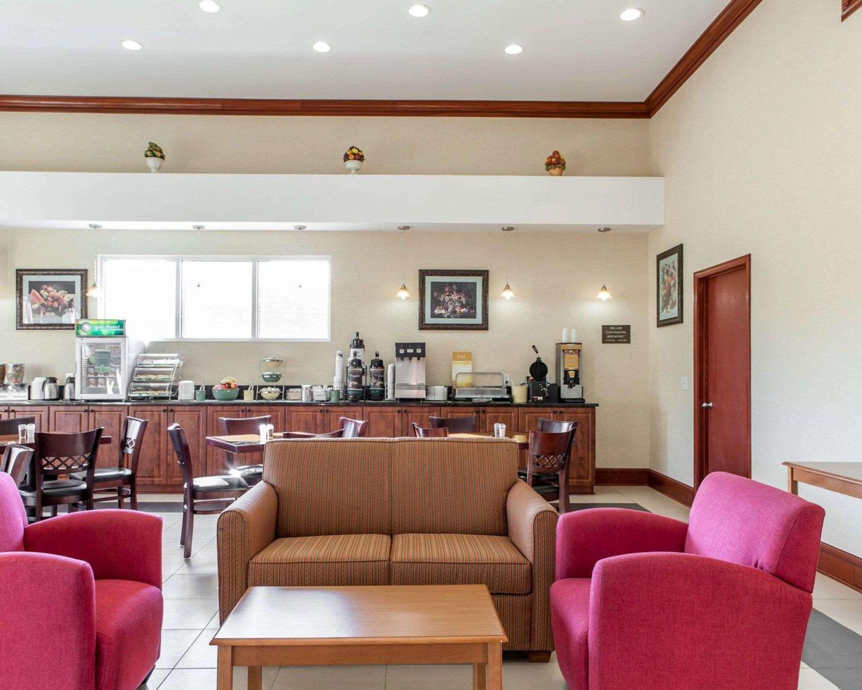 קרטרסוויל Quality Inn & Suites מראה חיצוני תמונה