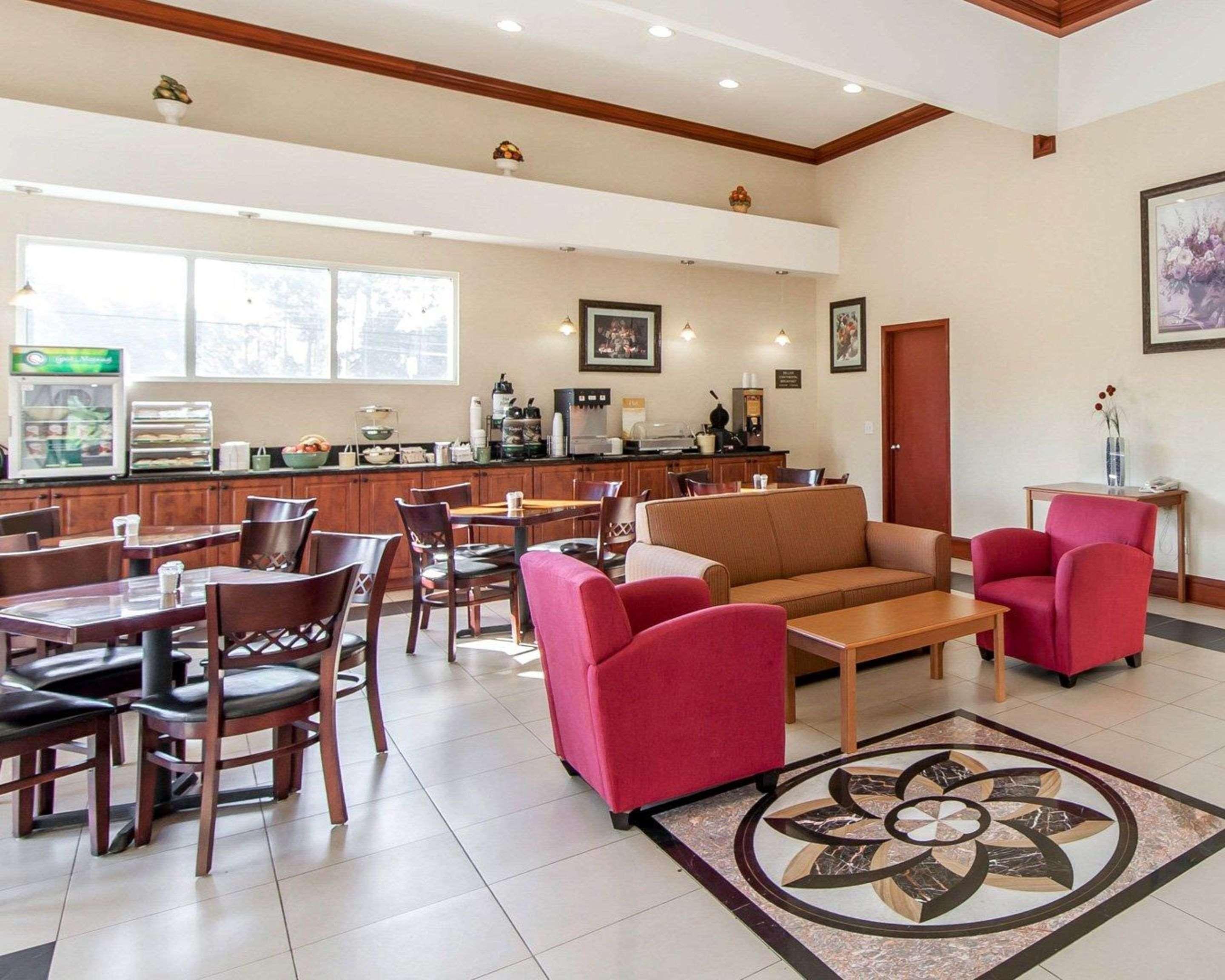 קרטרסוויל Quality Inn & Suites מראה חיצוני תמונה