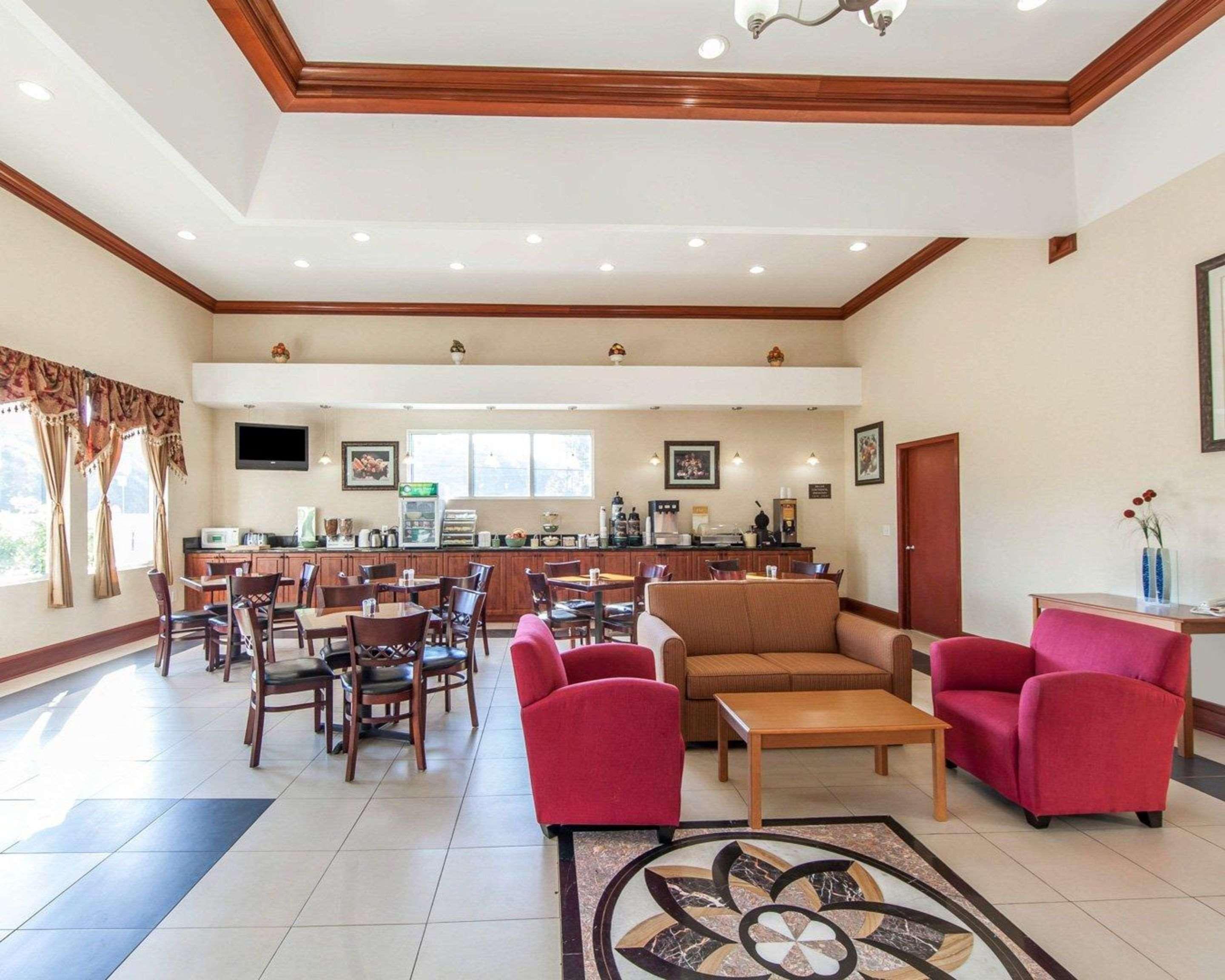 קרטרסוויל Quality Inn & Suites מראה חיצוני תמונה