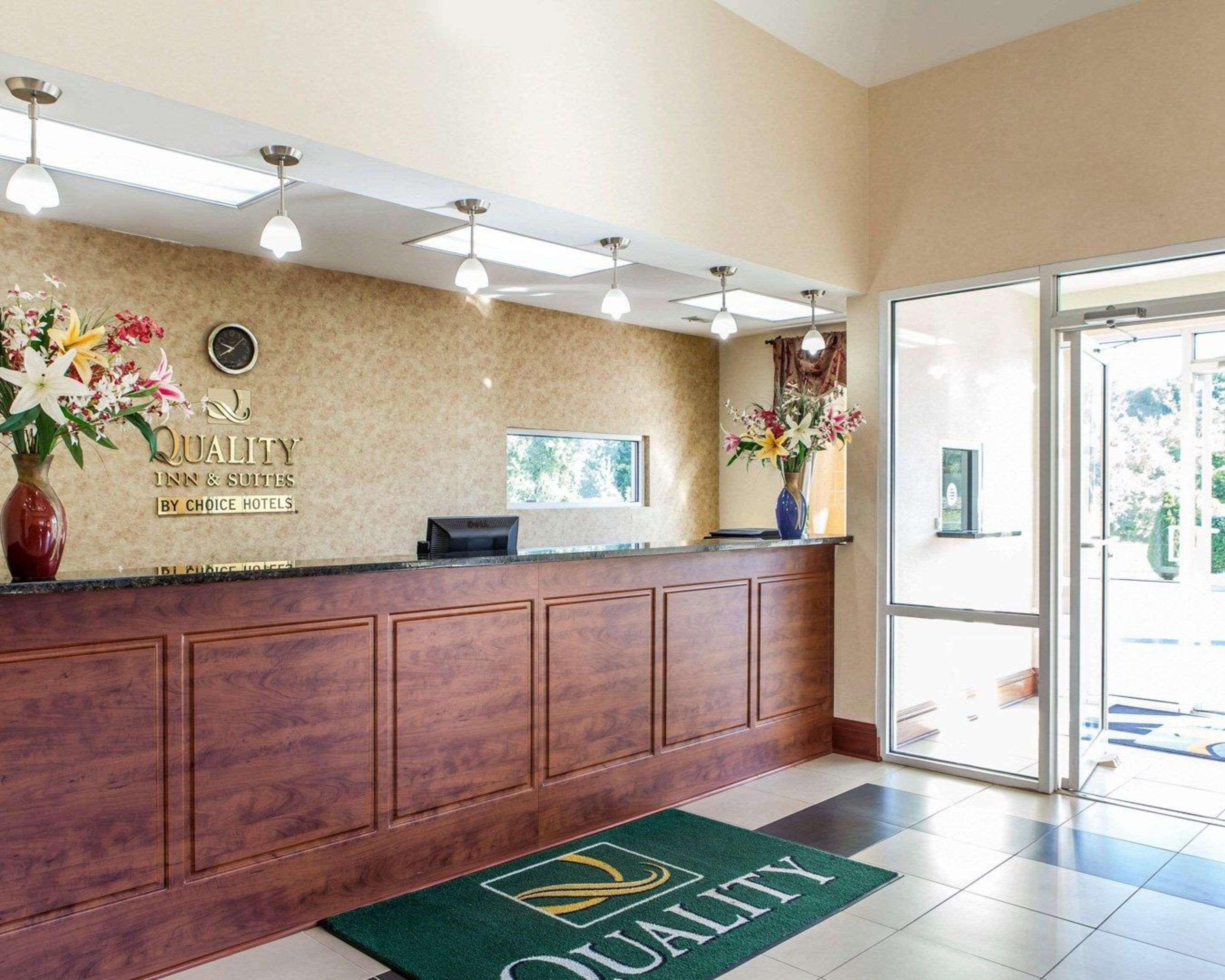 קרטרסוויל Quality Inn & Suites מראה חיצוני תמונה