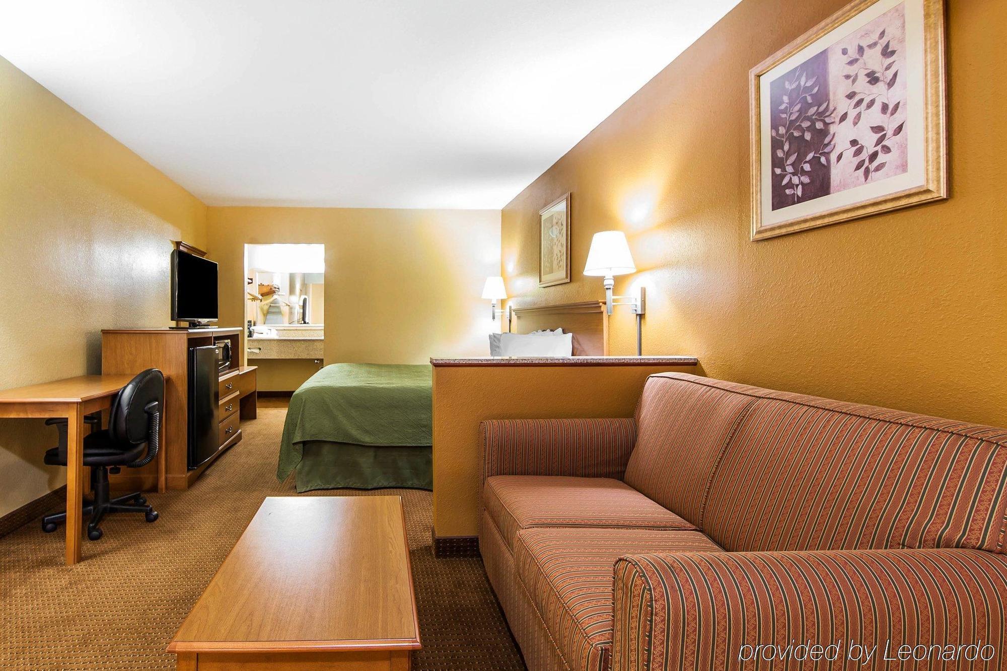 קרטרסוויל Quality Inn & Suites מראה חיצוני תמונה