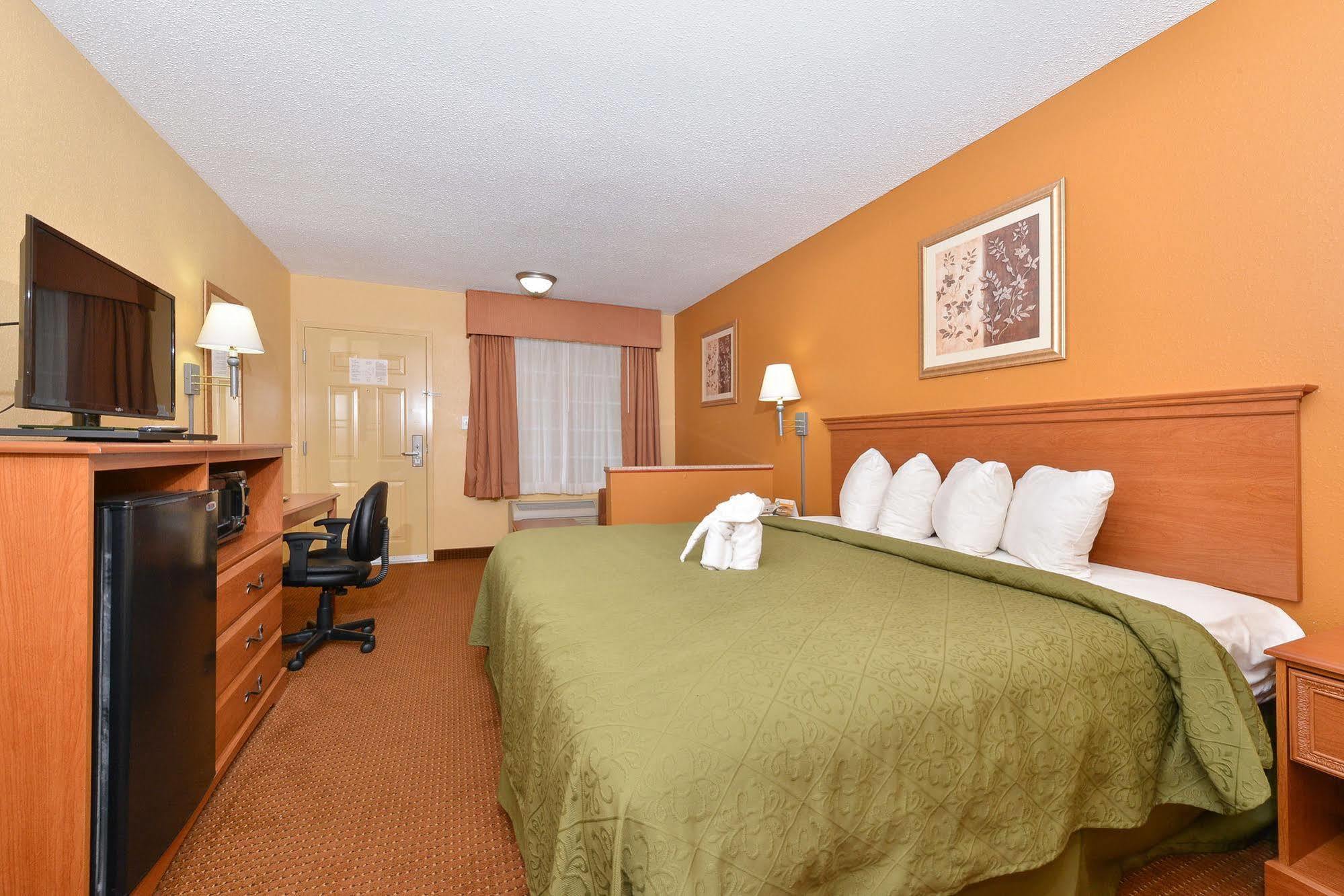 קרטרסוויל Quality Inn & Suites מראה חיצוני תמונה