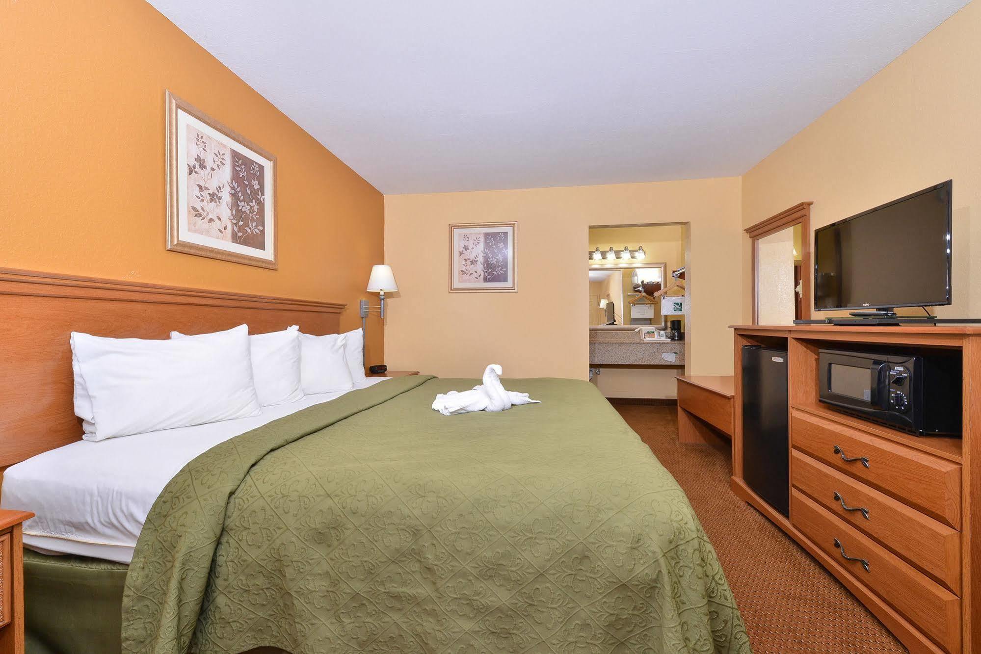 קרטרסוויל Quality Inn & Suites מראה חיצוני תמונה